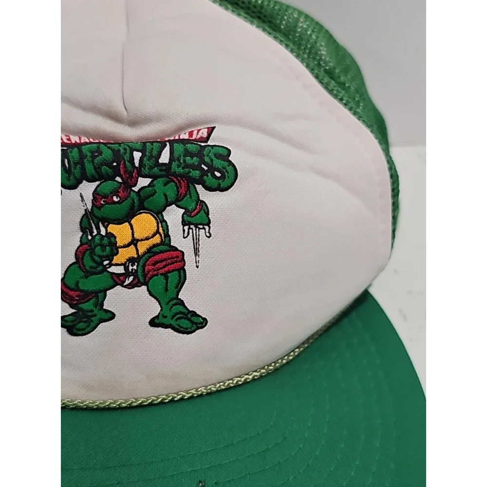 Teenage Mutant Ninja Turtles (Raphael) rope-trim mesh trucker hat